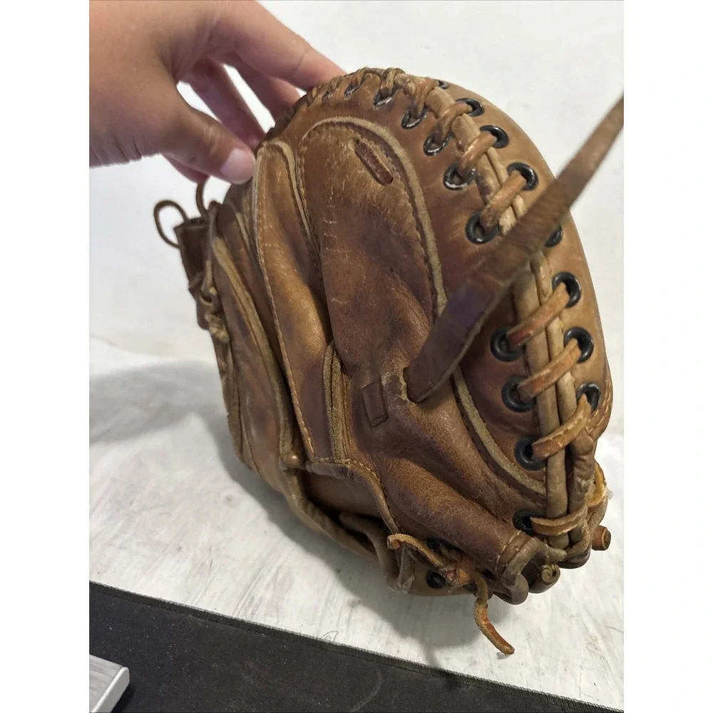 Seaway CM14 Catchers Mitt Baseball Leather Professional VTG GOES ON RIGHT HAND